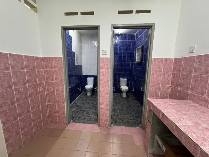 Terraced House for Sale in Bangsar (Kuala Lumpur) - Hardeen Sirajudeen - Bathroom - PropertyGuru.com.my