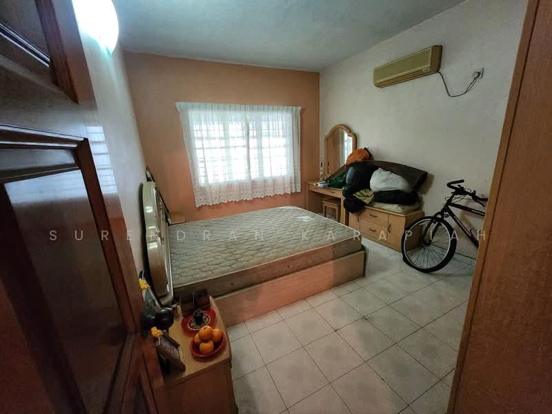 Bungalow House untuk Dijual di Taman Gembira (Klang) - Surendran Karapiah - Bedroom - PropertyGuru.com.my