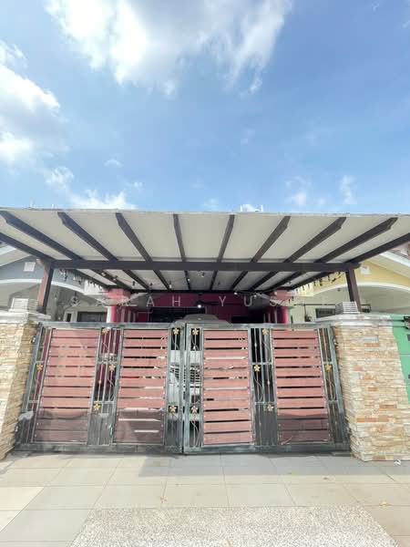 Rumah Teres 2-Tingkat untuk Dijual di Taman Bukit Dahlia (Pasir Gudang) - Sarah Yusof - PropertyGuru.com.my