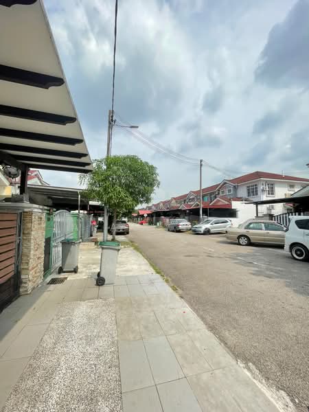 Rumah Teres 2-Tingkat untuk Dijual di Taman Bukit Dahlia (Pasir Gudang) - Sarah Yusof - PropertyGuru.com.my