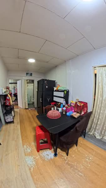 Rumah Flat untuk Dijual di Sri Lanang - Zoey Lee - Kitchen - PropertyGuru.com.my