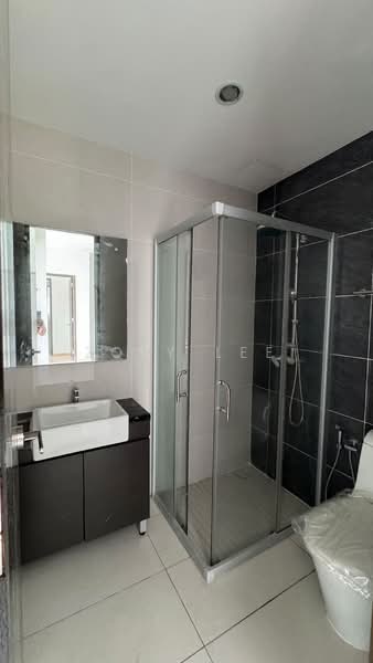 Kondominium untuk Dijual di Amberside @ Country Garden Danga Bay - Zoey Lee - Bathroom - PropertyGuru.com.my