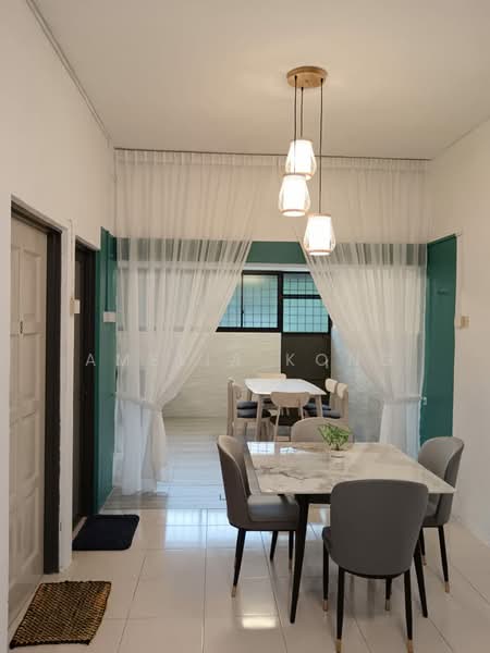 2-storey Terraced House for Rent in Puncak Tambun Indah (Tambun) - Amelia Kong - Dining Room - PropertyGuru.com.my