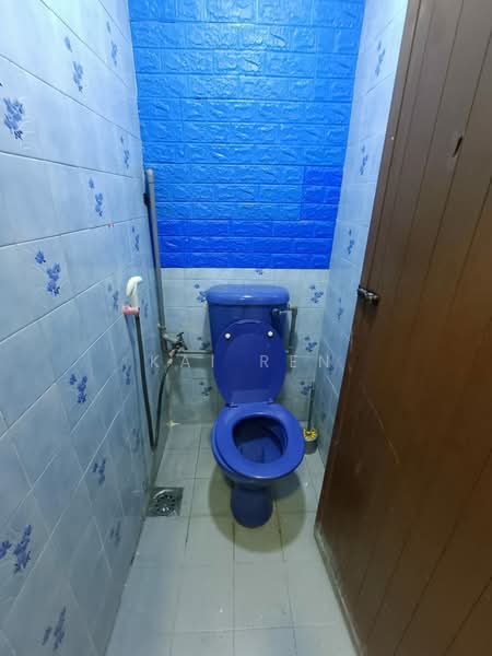 Rumah Teres untuk Dijual di Taman Kok Lian (Jalan Kuching) - Kai Ren - Bathroom - PropertyGuru.com.my