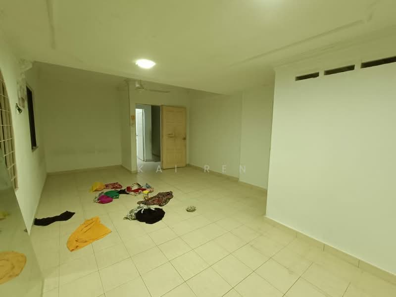 Rumah Teres untuk Dijual di Taman Kok Lian (Jalan Kuching) - Kai Ren - Living Room - PropertyGuru.com.my