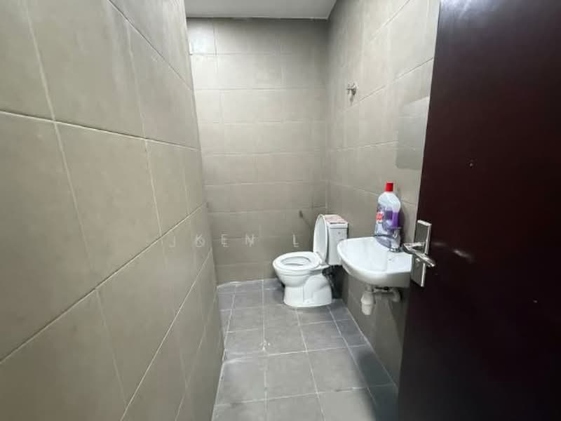 3-storey Terraced House for Sale in Taman Juara Jaya (Cheras) - Ken Lim - Bathroom - PropertyGuru.com.my