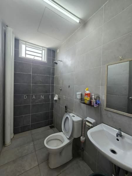 Apartment for Rent at Residensi Kampung Paloh (PR1MA @ Kampung Paloh) - Daniel Chee - Bathroom - PropertyGuru.com.my