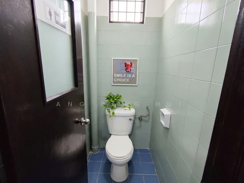 Pejabat untuk Disewa di Bandar Tasik Selatan (Kuala Lumpur) - Ang Beng Hui - Bathroom - PropertyGuru.com.my