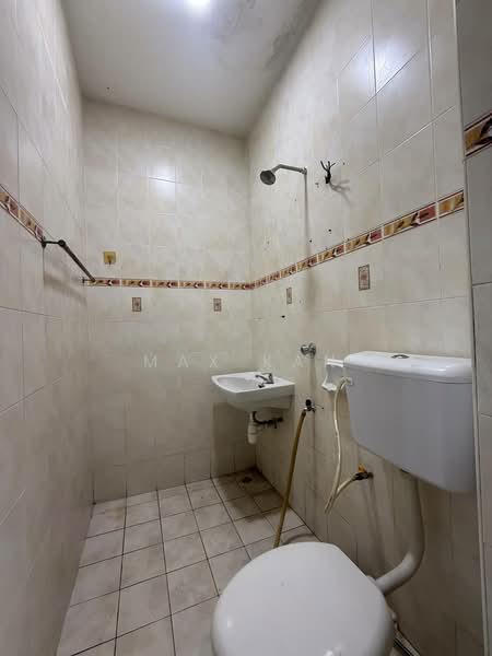 2-storey Terraced House for Sale in Johor Bahru (Johor) - Max Kan - Bathroom - PropertyGuru.com.my