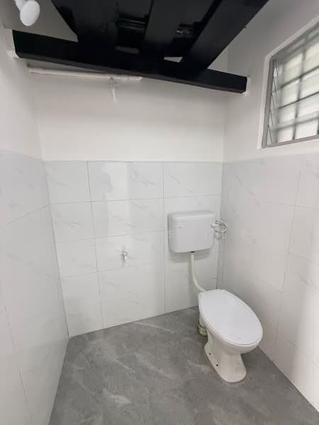2-storey Terraced House for Sale in Taman Sri Wangsa (Batu Pahat) - Marcus Tey - Bathroom - PropertyGuru.com.my