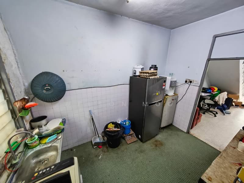 2-storey Terraced House for Sale in Taman Sri Rampai (Wangsa Maju) - Welson Moo - Kitchen - PropertyGuru.com.my