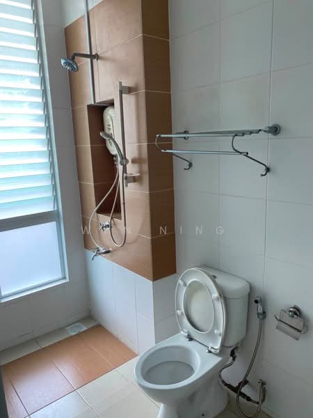 Kondominium untuk Dijual di The Seed Taman Sutera Utama - Wan Ning - Bathroom - PropertyGuru.com.my