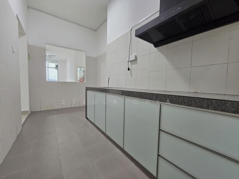 Apartment for Rent at Seri Molek Perdana - Stella Chia - Kitchen - PropertyGuru.com.my