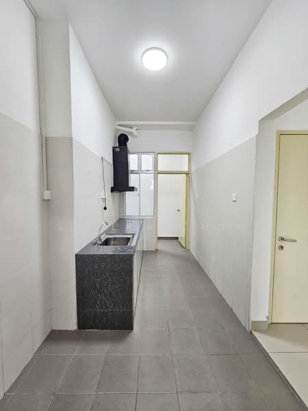Apartment for Rent at Seri Molek Perdana - Stella Chia - Kitchen - PropertyGuru.com.my