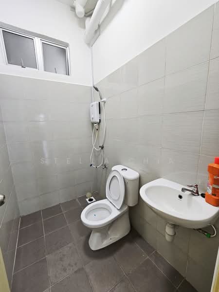 Apartment for Rent at Seri Molek Perdana - Stella Chia - Bathroom - PropertyGuru.com.my