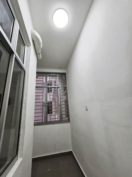 Apartment for Rent at Seri Molek Perdana - Stella Chia - Corridor - PropertyGuru.com.my