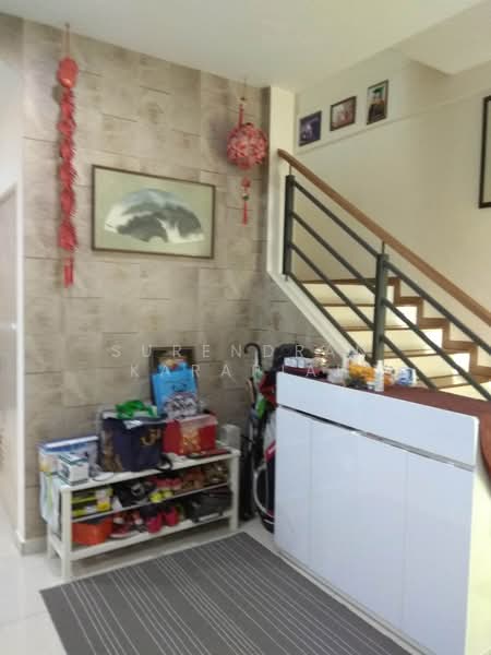 Bungalow House untuk Dijual di Puchong (Selangor) - Surendran Karapiah - Entrance - PropertyGuru.com.my