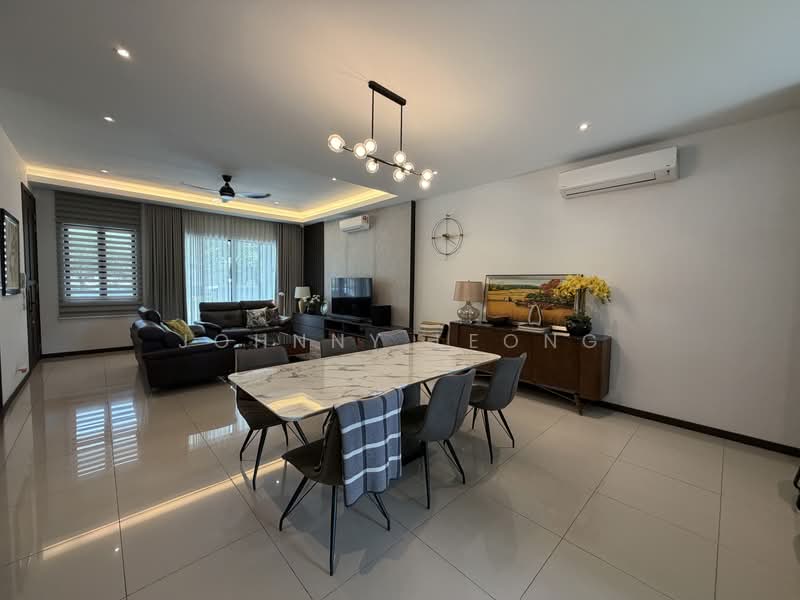 Rumah Teres 2-Tingkat untuk Dijual di Setia Eco Glades (Cyberjaya) - Johnny Leong - Living Room - PropertyGuru.com.my