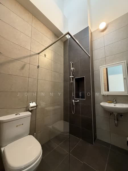 Rumah Teres 2-Tingkat untuk Dijual di Setia Eco Glades (Cyberjaya) - Johnny Leong - Bathroom - PropertyGuru.com.my