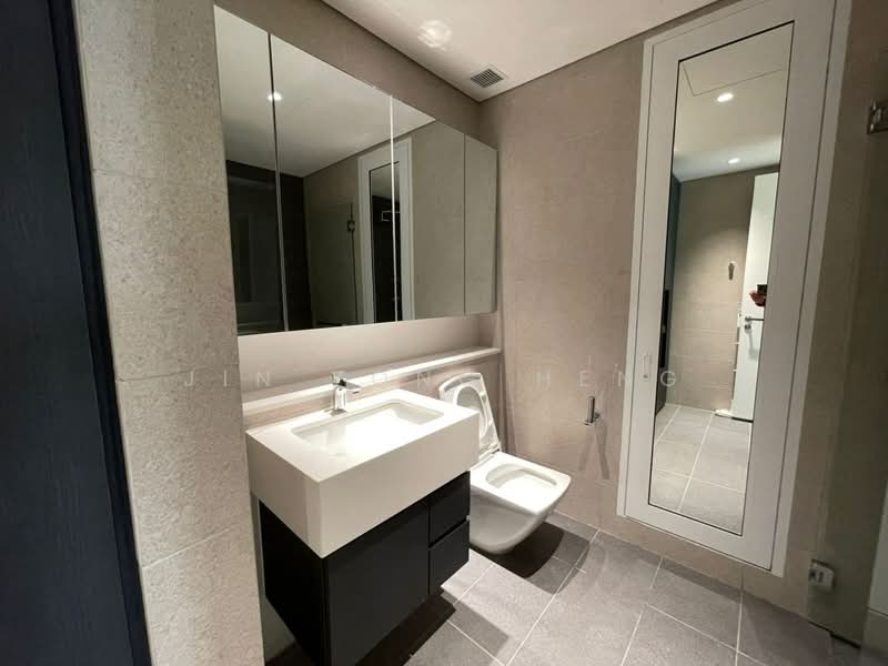 Kediaman Servis untuk Dijual di TRX Residences - Jin Yong Heng - Bathroom - PropertyGuru.com.my