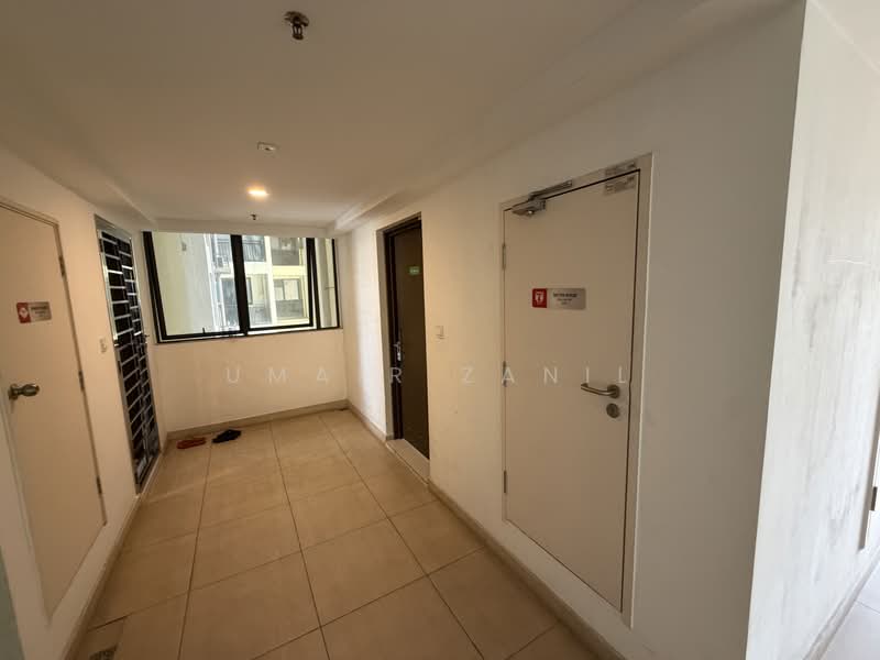 Service Residence for Rent at Country Garden Central Park - UMAIR ZANIL - Corridor - PropertyGuru.com.my