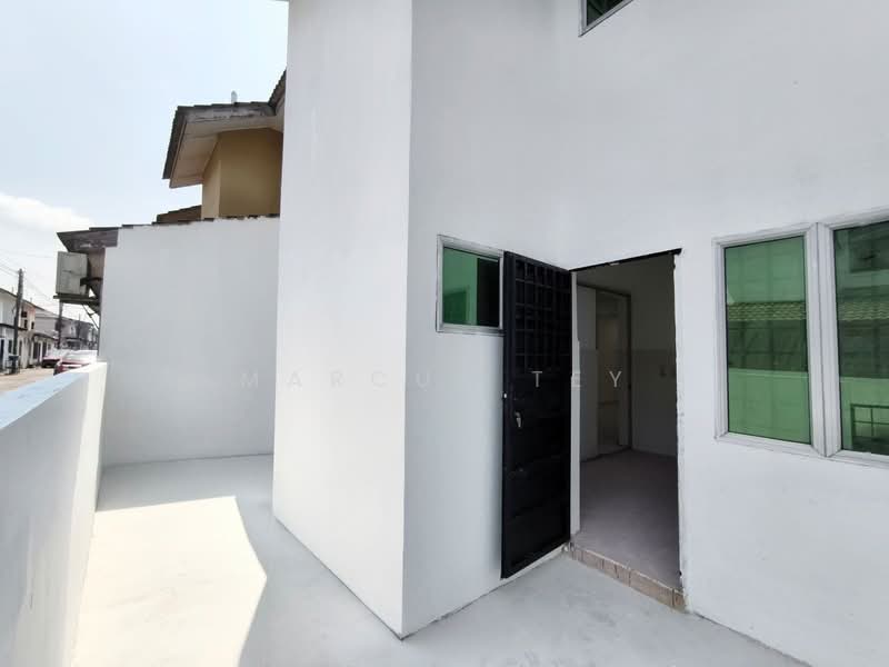 2-storey Terraced House for Sale in Bandar Selesa Jaya (Skudai) - Marcus Tey - Exterior - PropertyGuru.com.my