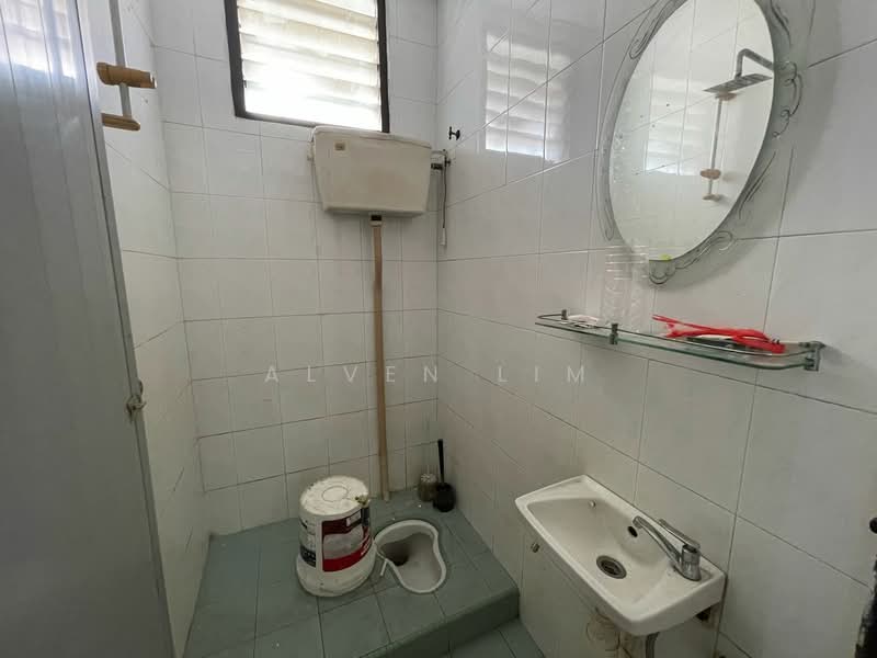 1-storey Terraced House for Sale in Bandar Sri Damansara (Selangor) - Alven Lim - Bathroom - PropertyGuru.com.my