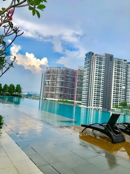 Service Residence for Rent at SouthPlace Residences @ Tropicana Metropark - Zen Lai - Pool - PropertyGuru.com.my