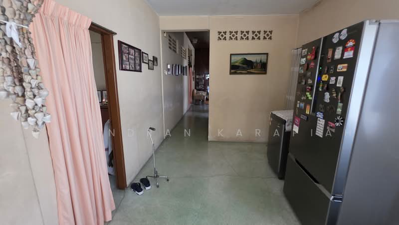 Bungalow House untuk Dijual di Seksyen 11 (Petaling Jaya) - Surendran Karapiah - Corridor - PropertyGuru.com.my