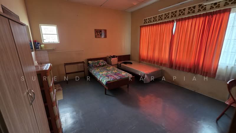 Bungalow House untuk Dijual di Seksyen 11 (Petaling Jaya) - Surendran Karapiah - Bedroom - PropertyGuru.com.my
