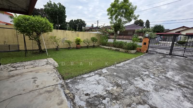 Bungalow House untuk Dijual di Seksyen 11 (Petaling Jaya) - Surendran Karapiah - Garden - PropertyGuru.com.my