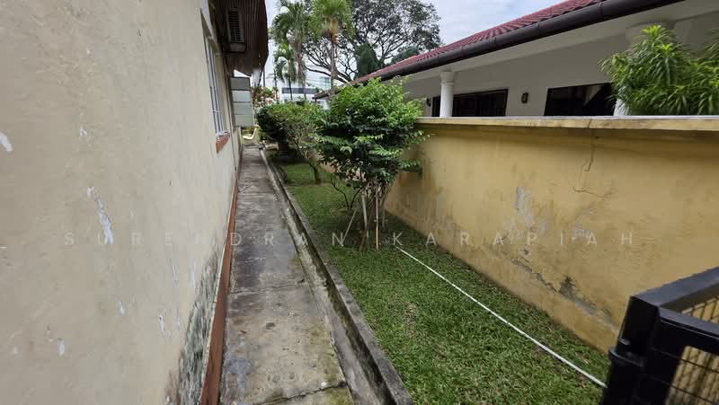 Bungalow House untuk Dijual di Seksyen 11 (Petaling Jaya) - Surendran Karapiah - Exterior - PropertyGuru.com.my