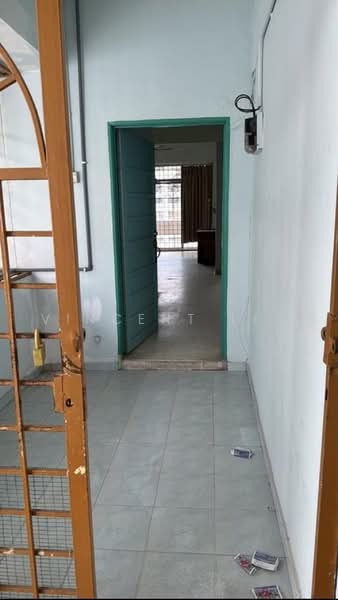 Pangsapuri untuk Disewa di Bustan Shamelin - Vincent Lee - Entrance - PropertyGuru.com.my
