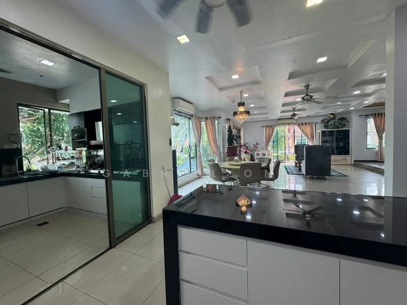 Cluster House for Sale in Taman Austin Heights (Tebrau) - Gabriel Ong - Kitchen - PropertyGuru.com.my