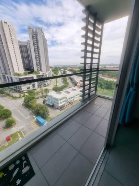Kediaman Servis untuk Dijual di Gaya Resort Homes - Kenjjo Yeo - Balcony - PropertyGuru.com.my