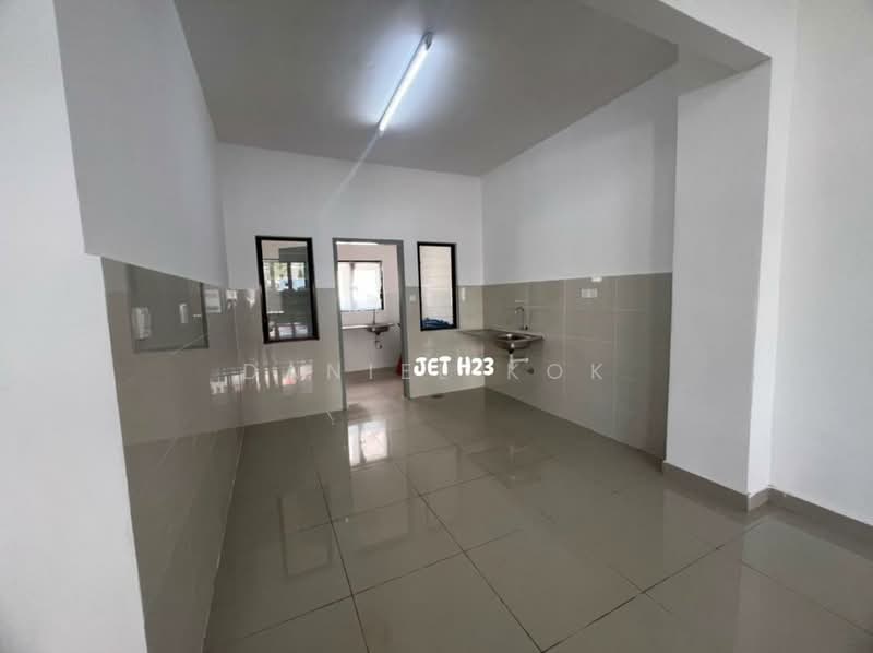 2-storey Terraced House for Sale in Setia Utama (Setia Alam) - Daniel Kok - Kitchen - PropertyGuru.com.my
