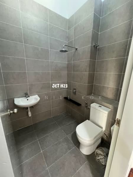 2-storey Terraced House for Sale in Setia Utama (Setia Alam) - Daniel Kok - Bathroom - PropertyGuru.com.my