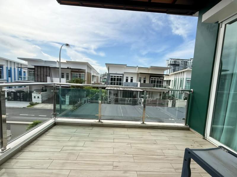 Semi-Detached House for Rent in Nusa Duta (Iskandar Puteri (Nusajaya)) - Jeff Yap - Balcony - PropertyGuru.com.my