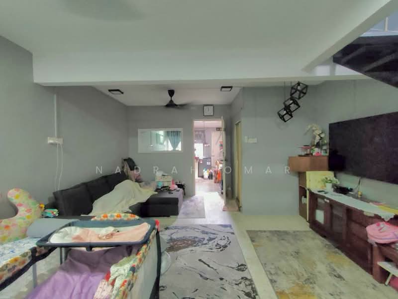 2-storey Terraced House for Sale in Bandar Sri Damansara (Selangor) - Nadrah Omar - Living Room - PropertyGuru.com.my