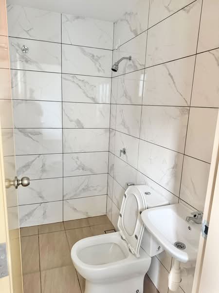 Rumah Teres 2-Tingkat untuk Disewa di Taman Bunga Raya (Klang) - Jennifer Lai - Bathroom - PropertyGuru.com.my