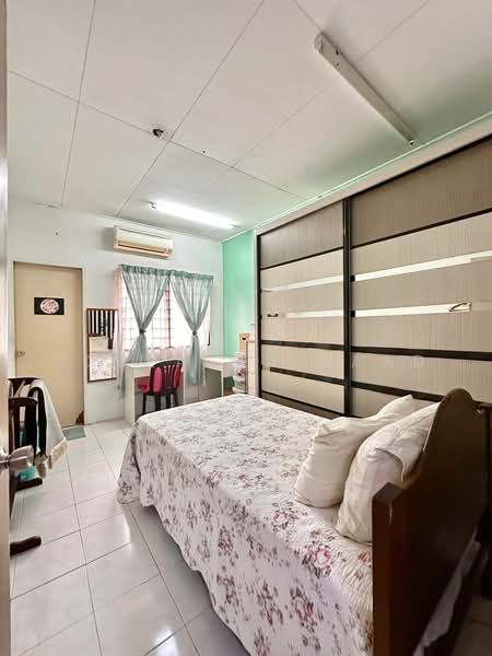 Terraced House for Sale in Taman Sutera (Kajang) - Sofea Md Saad - Bedroom - PropertyGuru.com.my