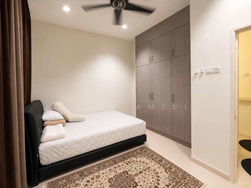 Semi-Detached House for Sale in Bandar Saujana Putra (Tanjong Duabelas) - Adzura Zamedin - Bedroom - PropertyGuru.com.my