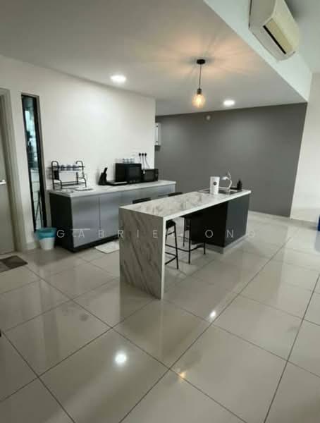 Kediaman Servis untuk Dijual di Southkey Mosaic - Gabriel Ong - Kitchen - PropertyGuru.com.my