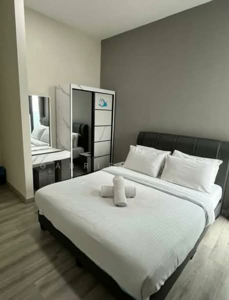 Kediaman Servis untuk Dijual di Southkey Mosaic - Gabriel Ong - Bedroom - PropertyGuru.com.my