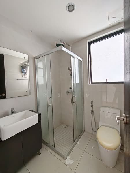 Condominium for Sale at Bay Point @ Country Garden Danga Bay - Iris Lim - PropertyGuru.com.my