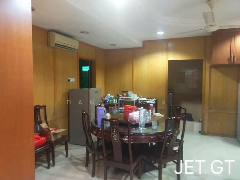 Rumah Berkembar untuk Dijual di Mutiara Bukit Raja (Kapar) - Daniel Kok - Dining Room - PropertyGuru.com.my