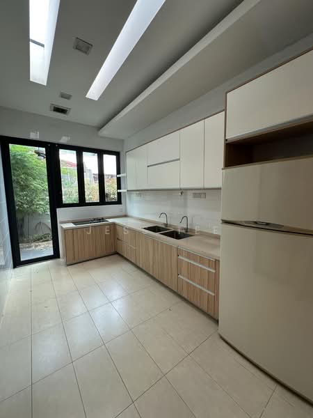 Semi-Detached House for Sale in Setia Damai (Setia Alam) - Jess Tee - Kitchen - PropertyGuru.com.my