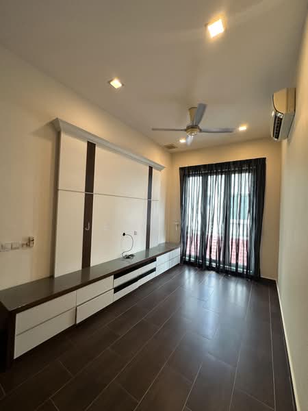 Semi-Detached House for Sale in Setia Damai (Setia Alam) - Jess Tee - Living Room - PropertyGuru.com.my