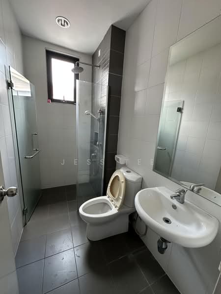 Semi-Detached House for Sale in Setia Damai (Setia Alam) - Jess Tee - Bathroom - PropertyGuru.com.my