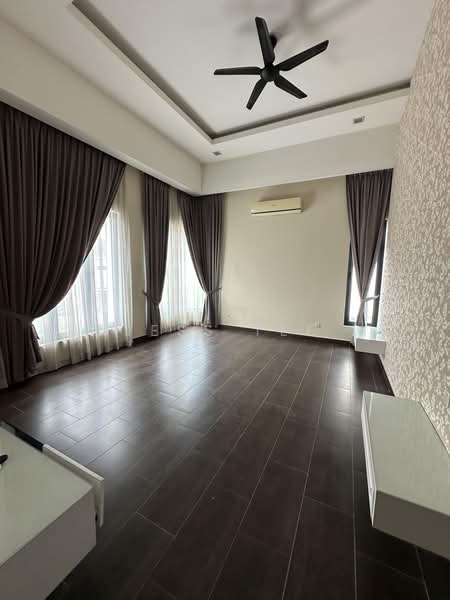 Semi-Detached House for Sale in Setia Damai (Setia Alam) - Jess Tee - Living Room - PropertyGuru.com.my